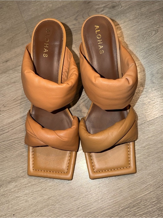 ALOHAS Shoes - ALOHAS Caramel Padded Square-Toe Slide Heels